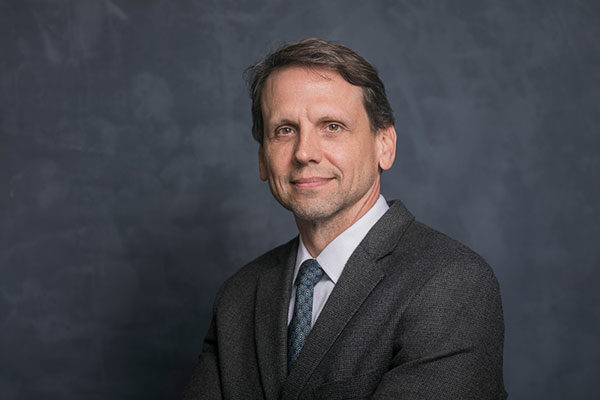 portrait of Bill Schmidt